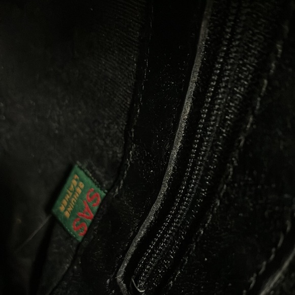 Black Handbag - Picture 3 of 3